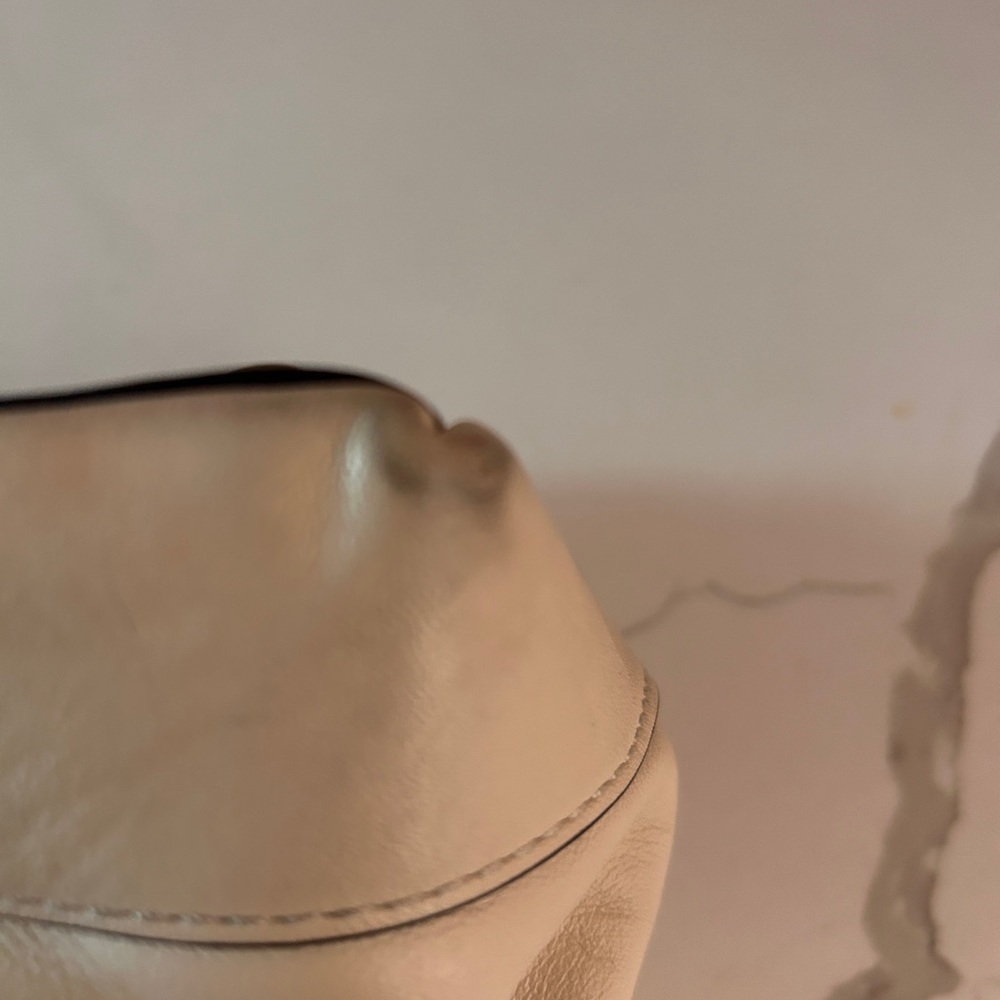 USED Kate Spade Cream Leather Shoulder Bag with Top Handles - Picture 4 of 16